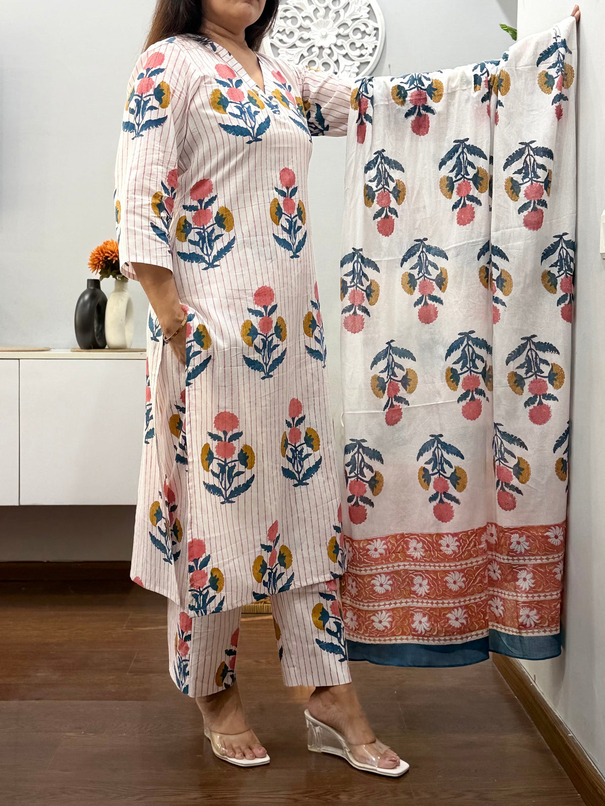 Mahuaa Suit Set