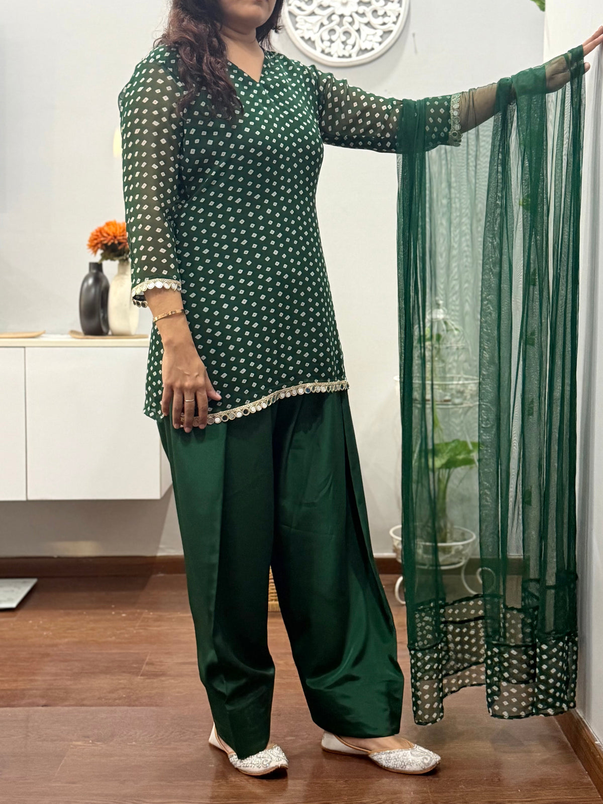 Sajda Suit Set with Farshi Salwar