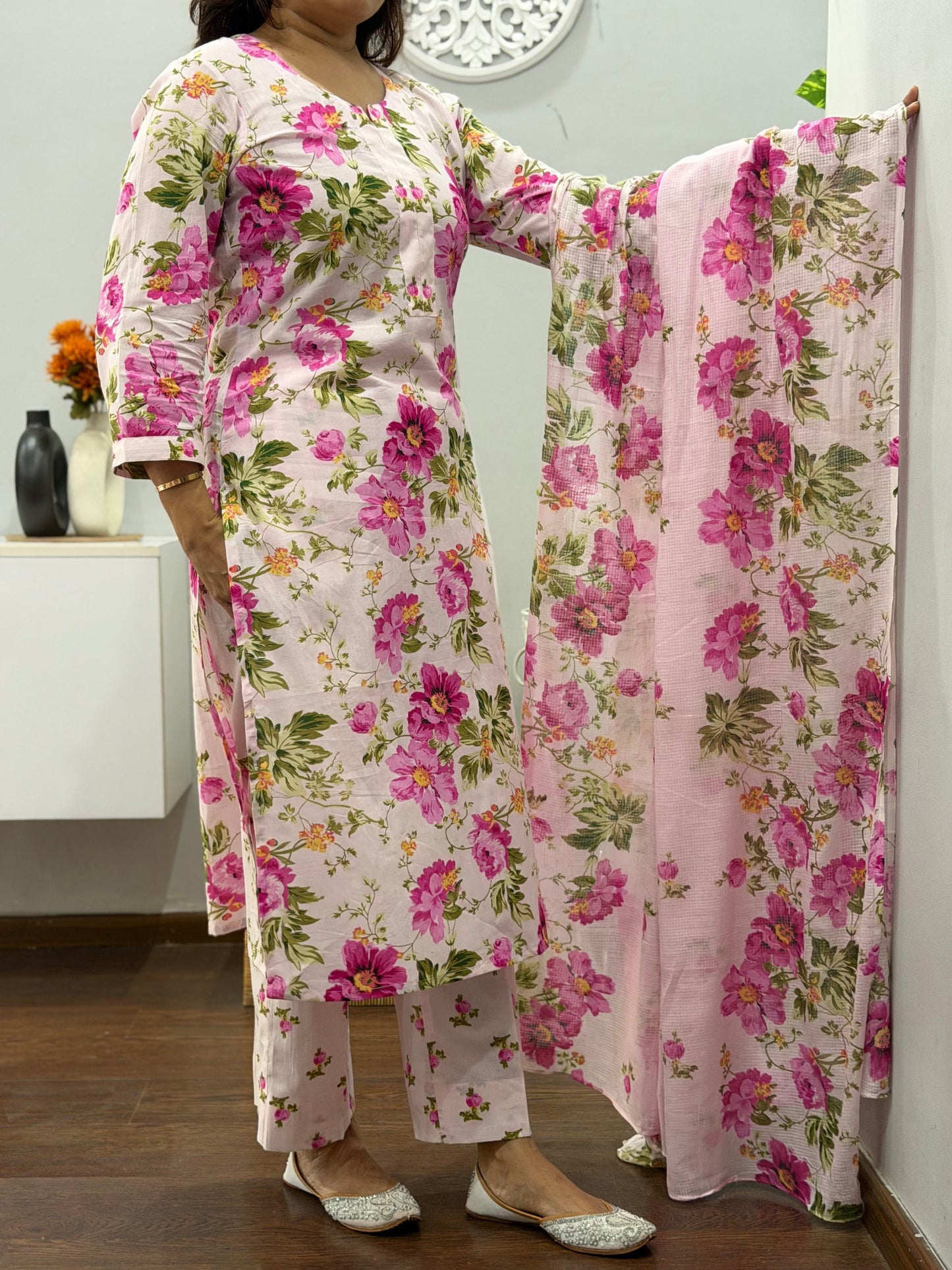 Gurmehar Suit Set