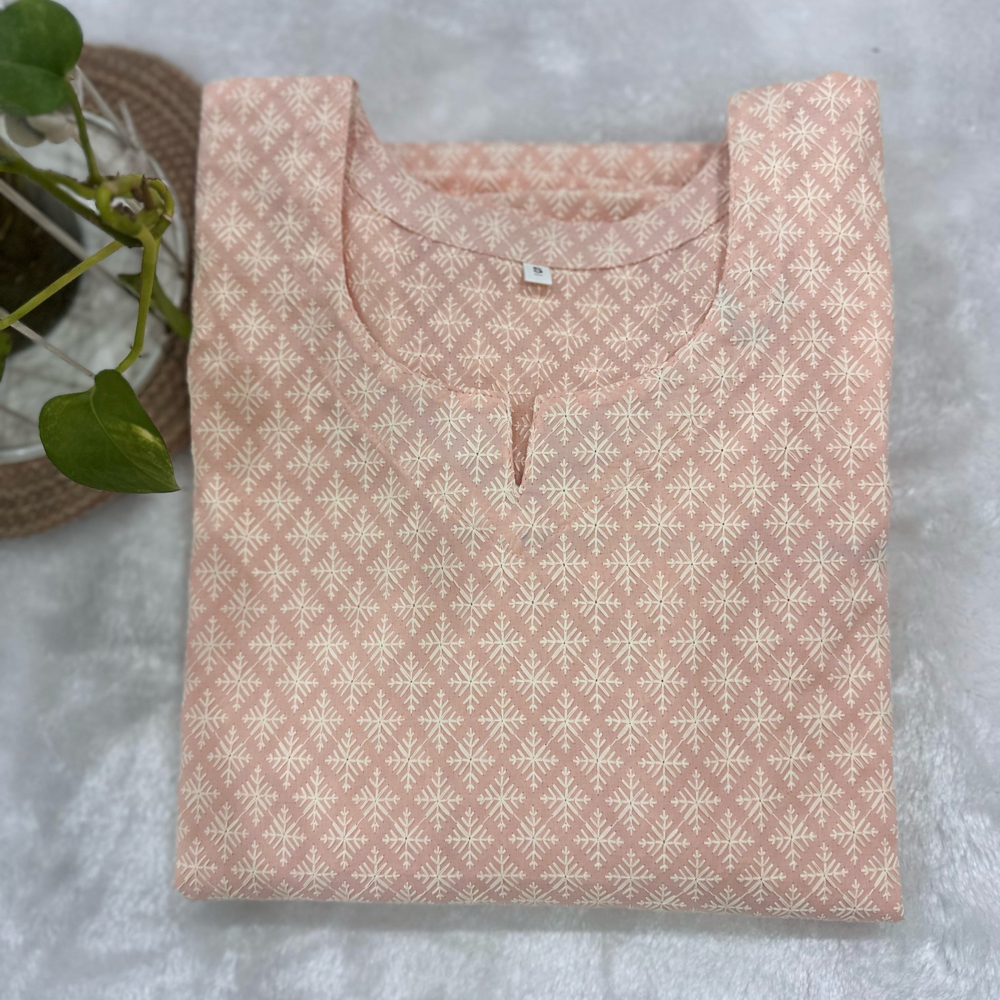 Prachi chikankari kurta 3
