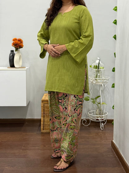 Amrita Kurta Farshi Salwar Set