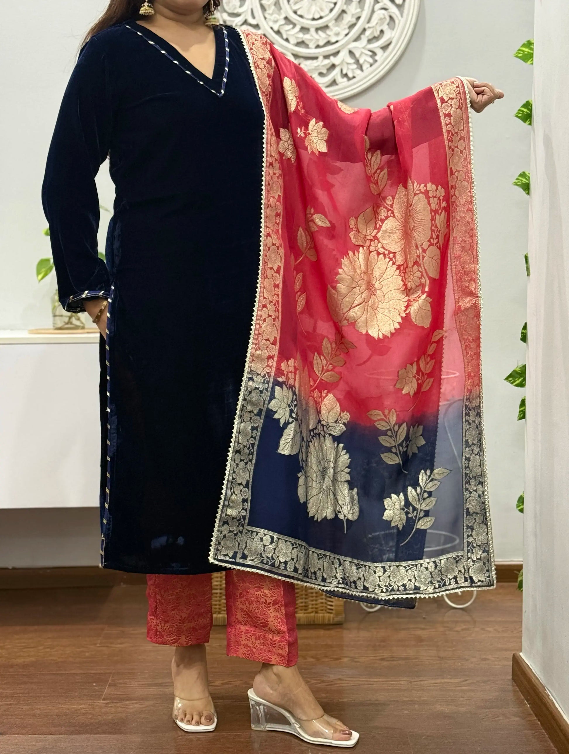 Coral Night Velvet Suit Set 2