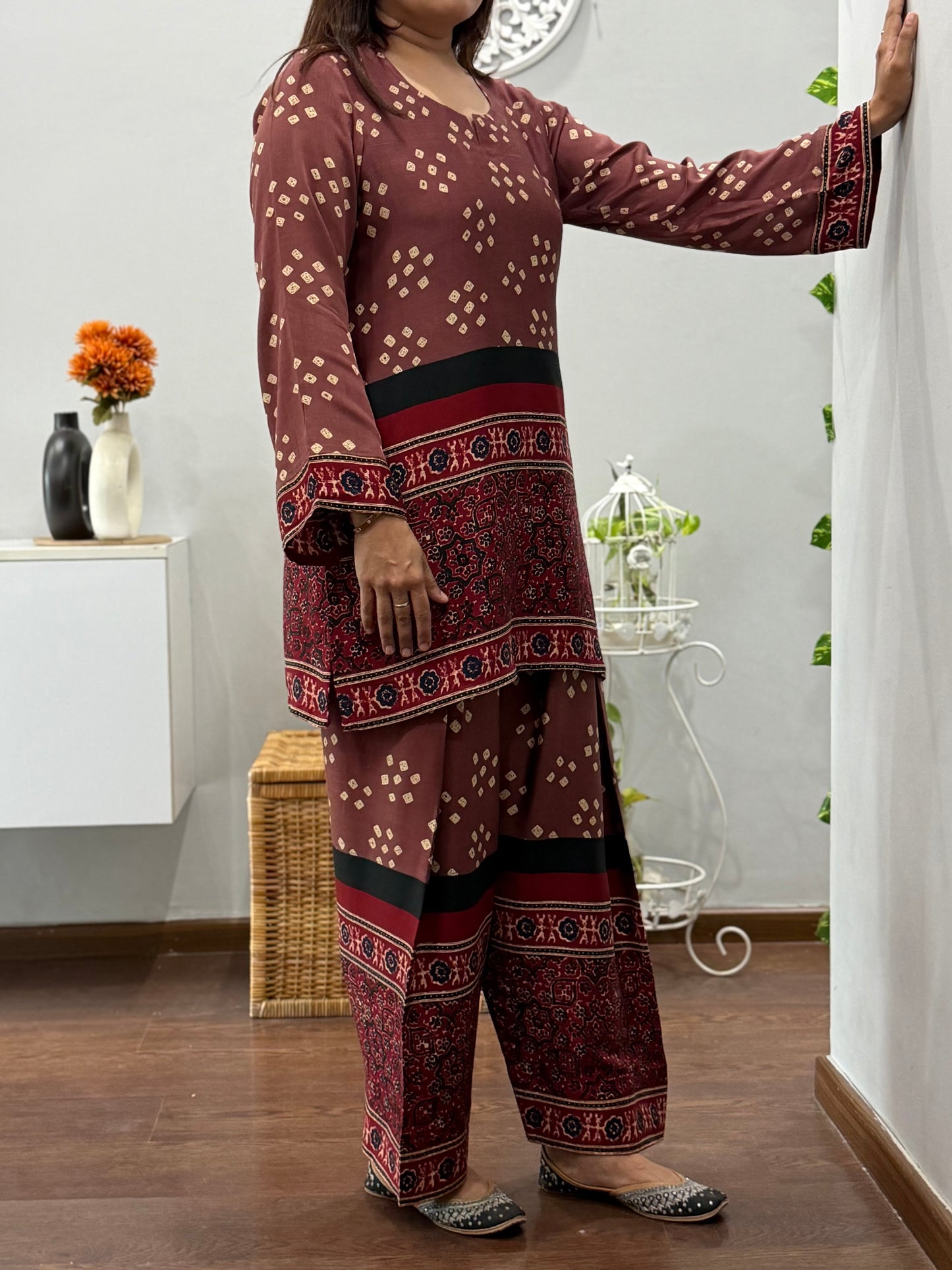 Ajooni Kurta Farshi Salwar Set