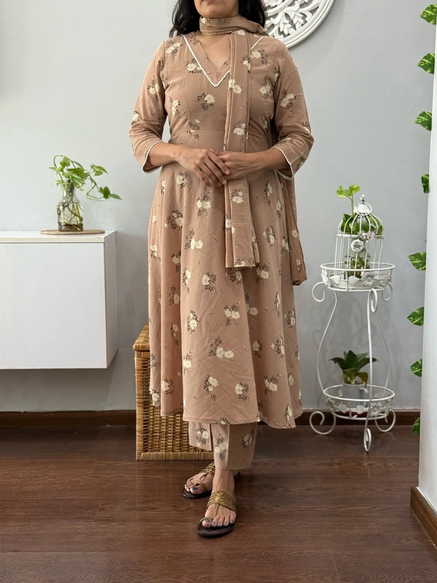 Dhani A Line Co ord Set With Stole