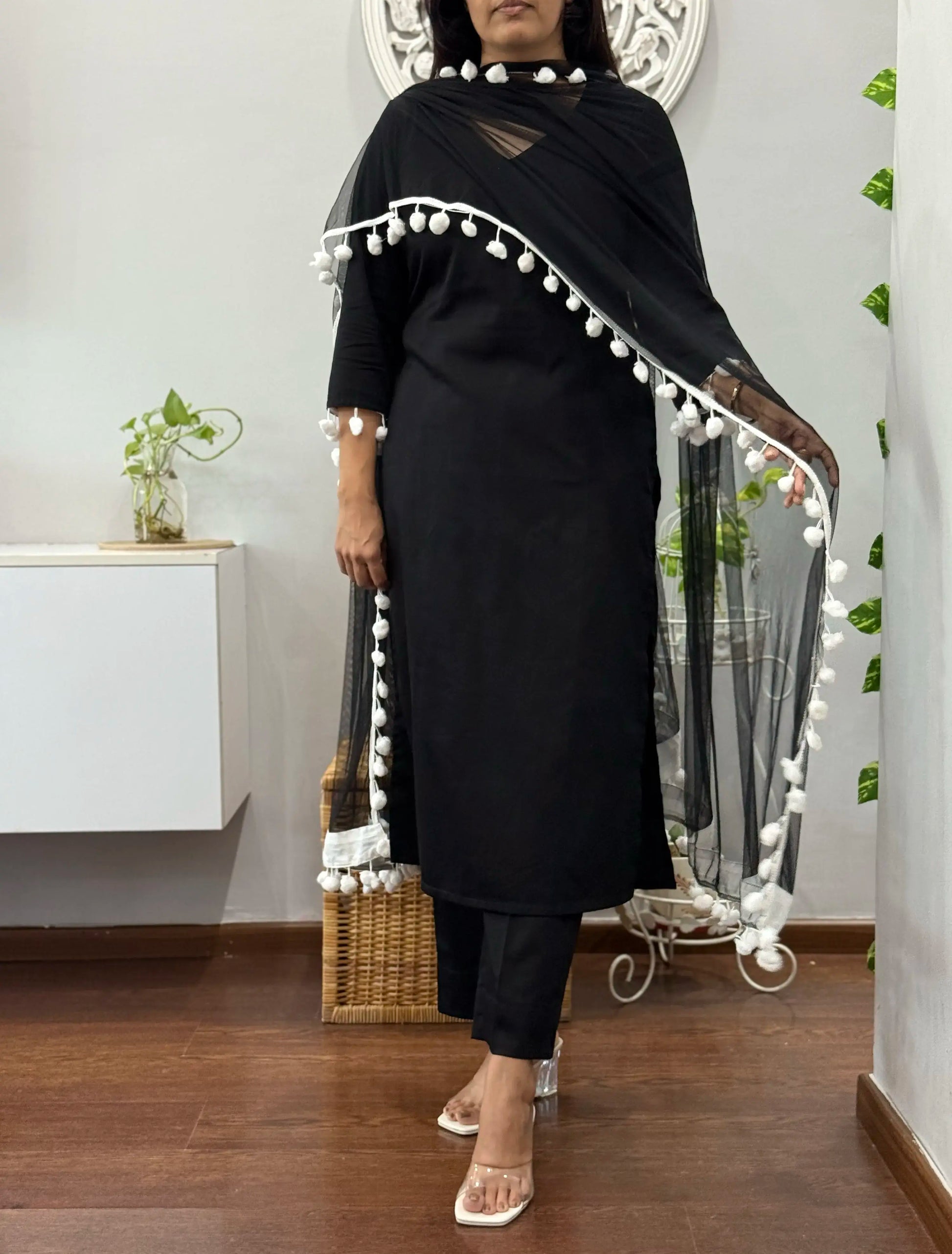 Kanika Suit Set