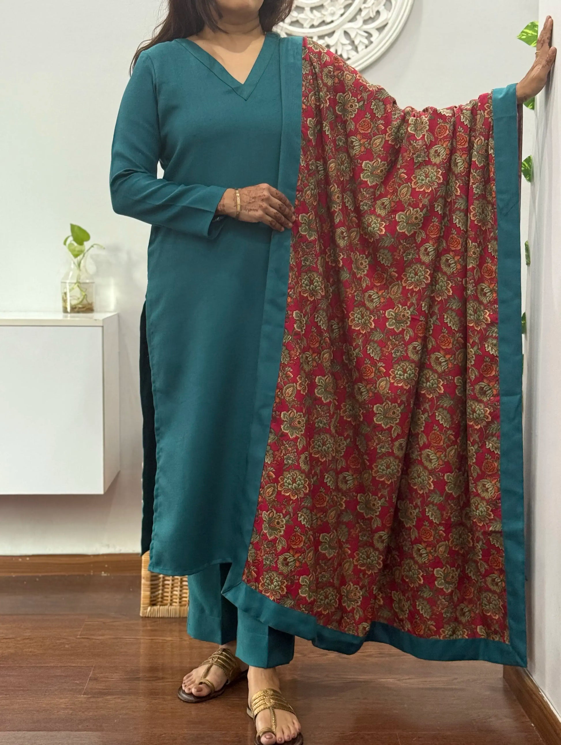 Vedika Winter Suit Set 2