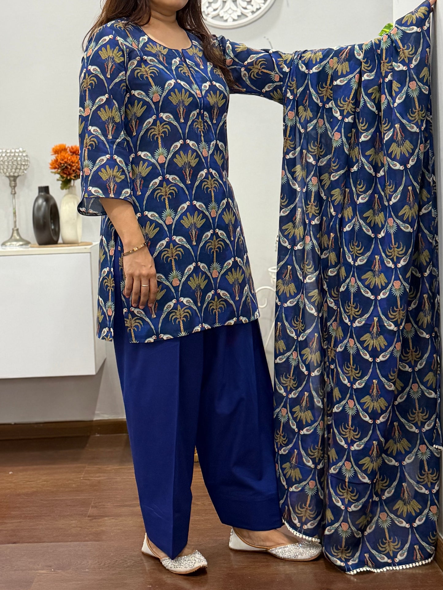 Neelambari Suit Set With Farshi Salwar
