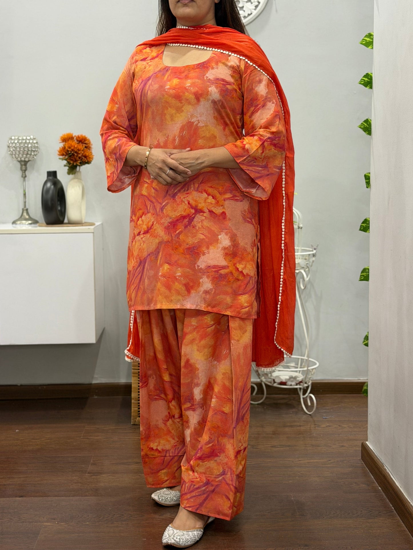 Mohika Suit Set With Farshi Salwar