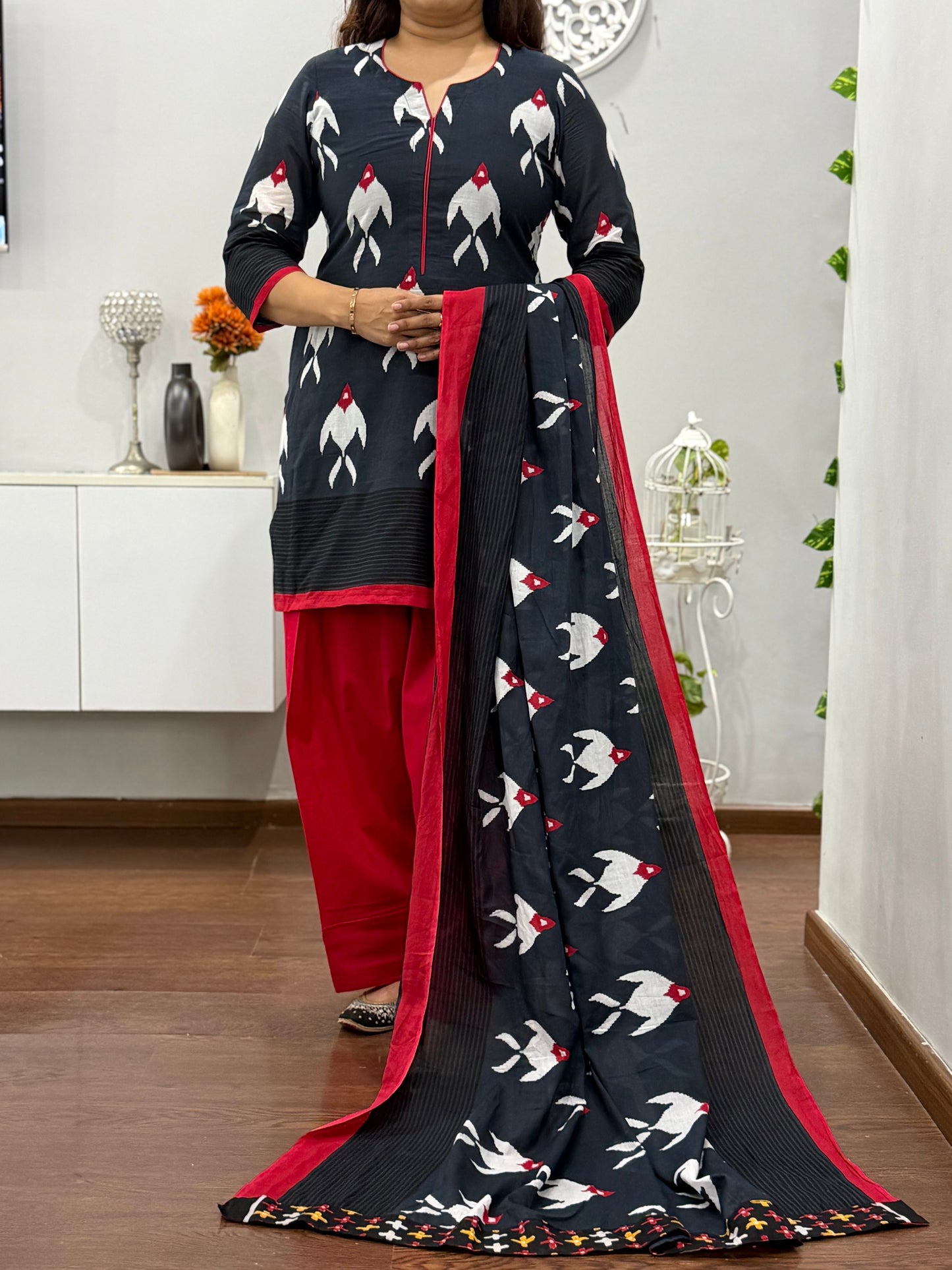 Meenakshi Suit Set With Farshi Salwar