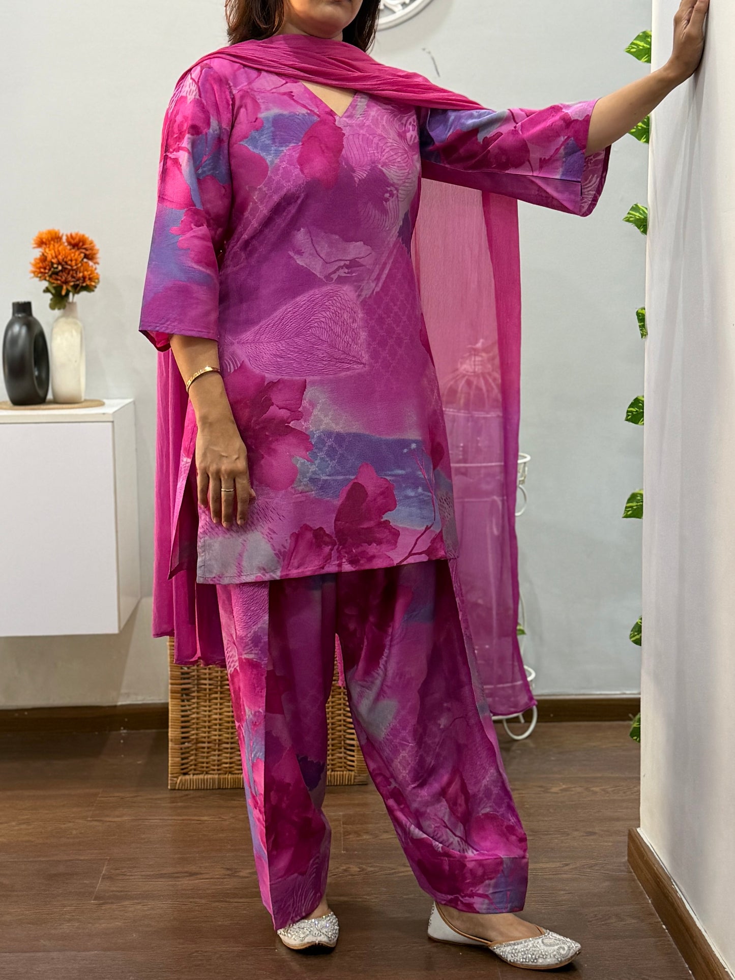 Falak Suit Set with Farshi Salwar