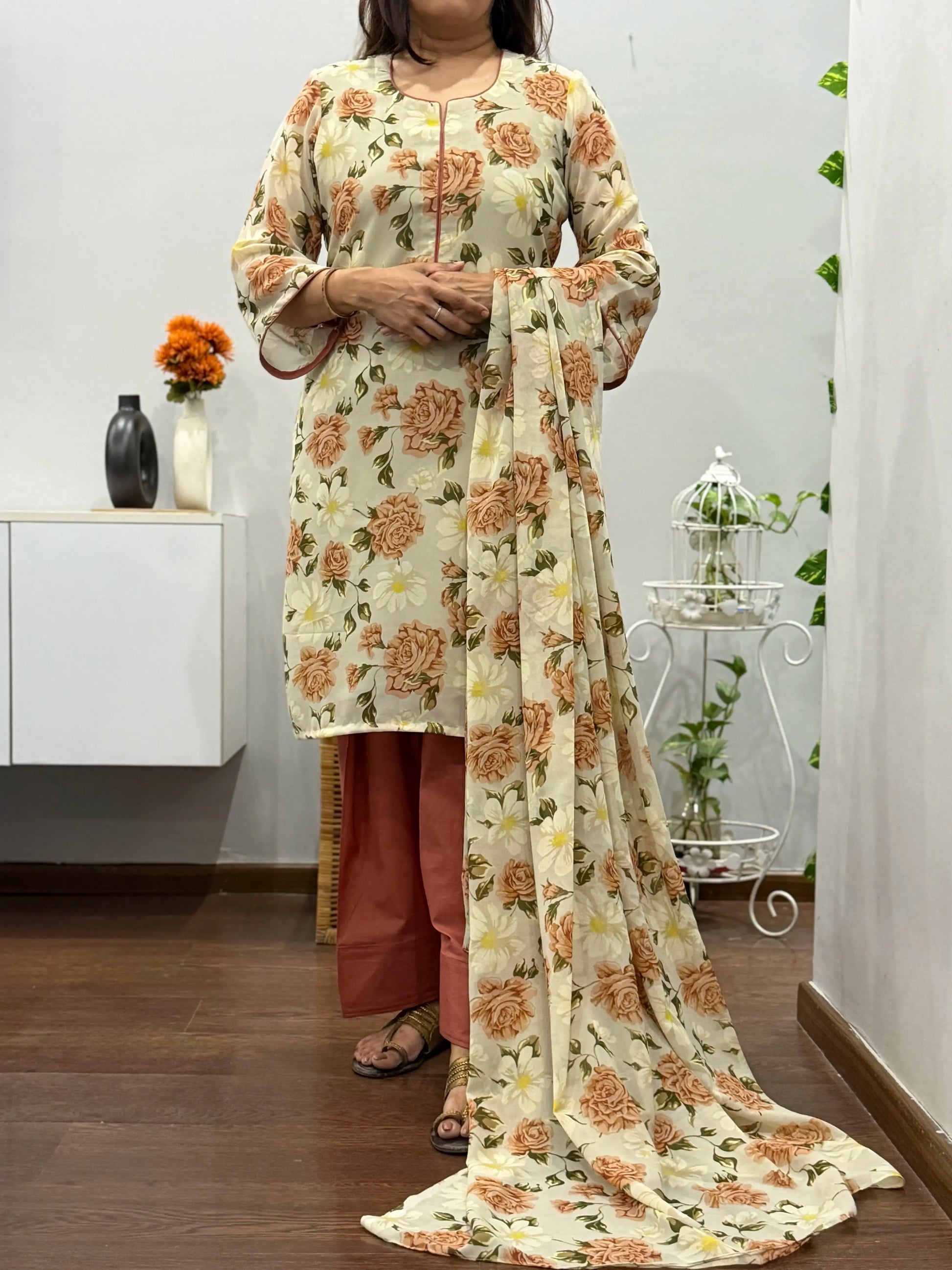 Gulzar kurta farshi salwar suit set 2