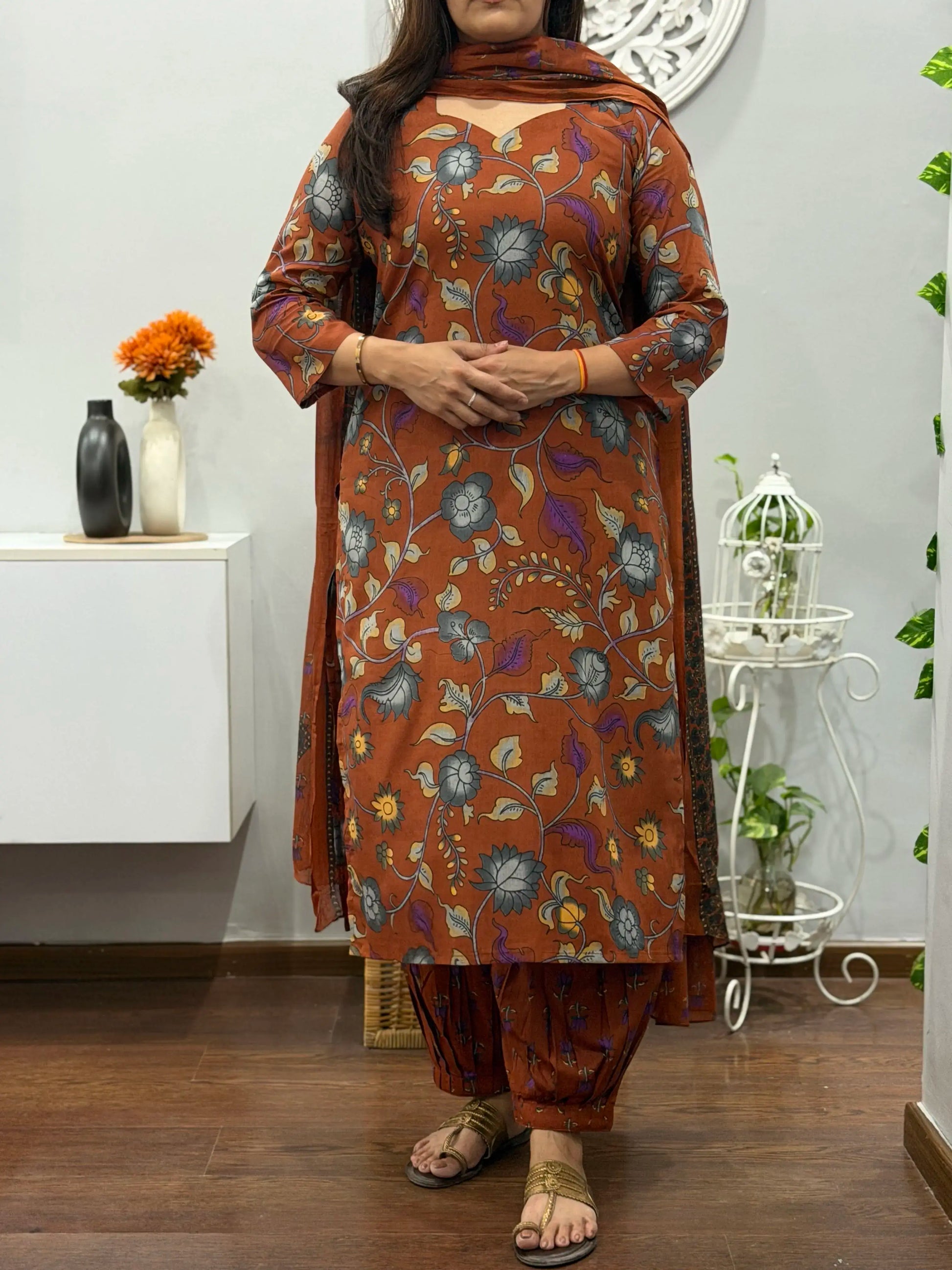 Kusumita Suit Set