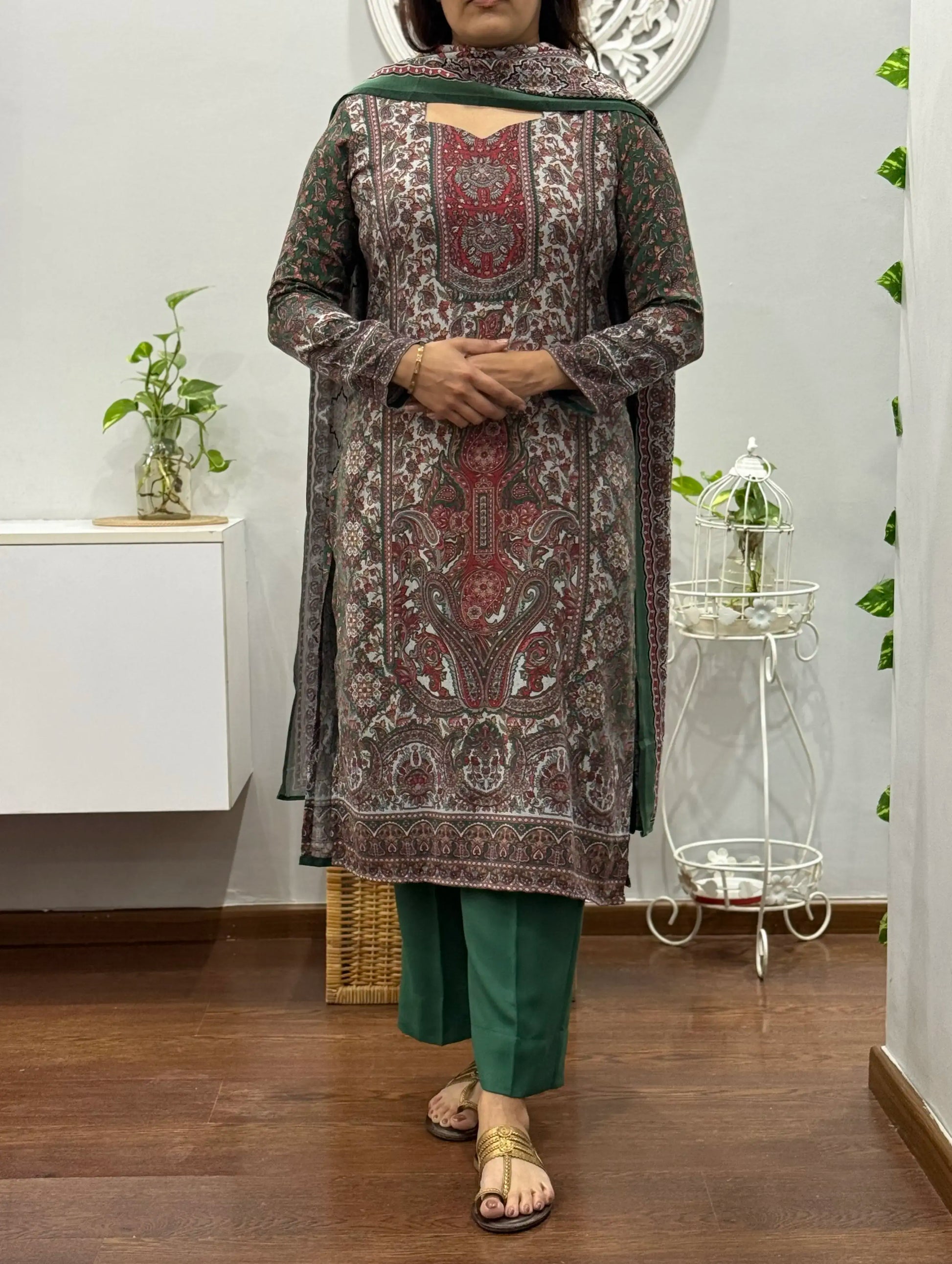 Nivriti Winter Suit Set