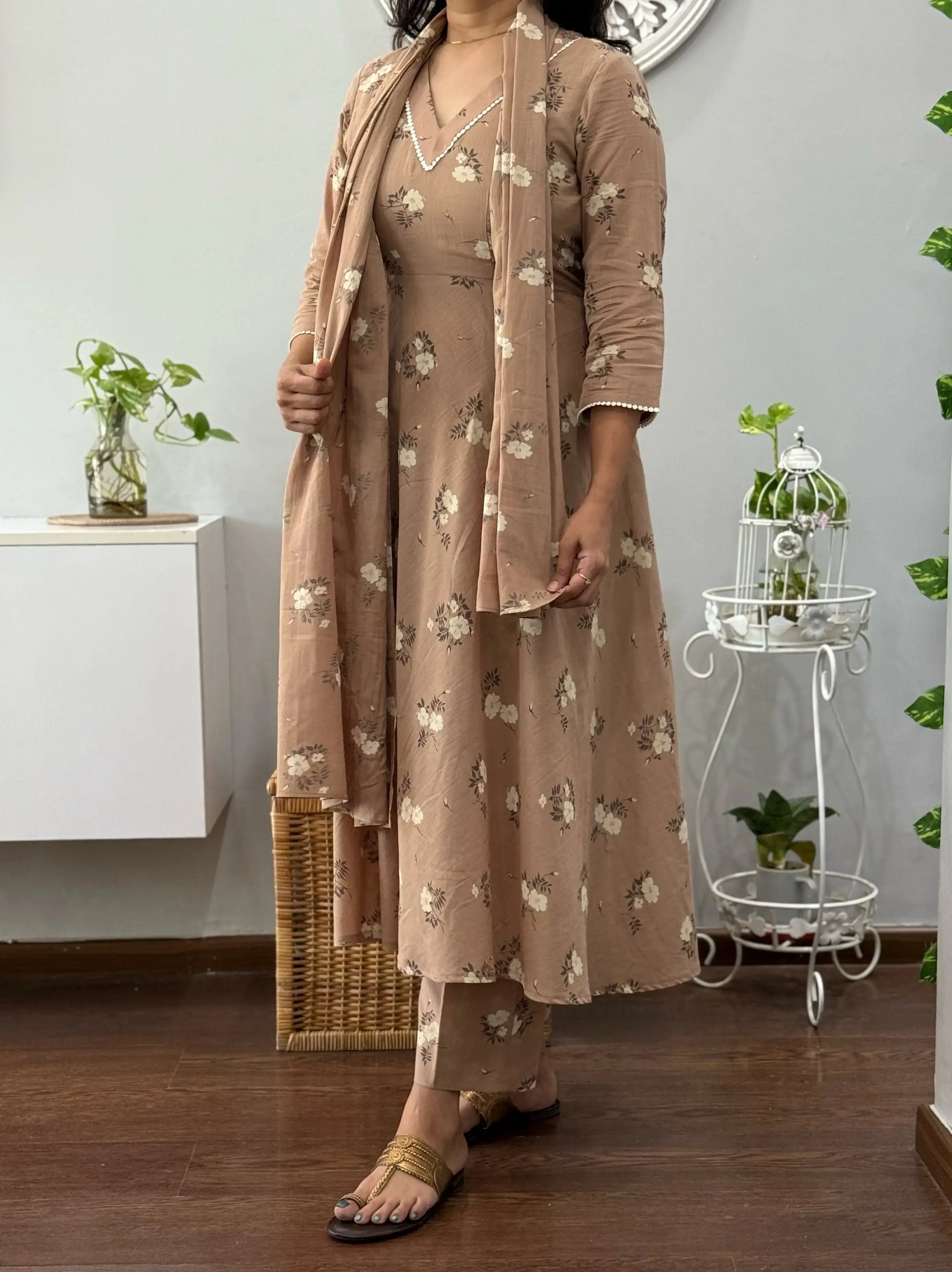 Dhani A Line Co ord Set With Stole 2