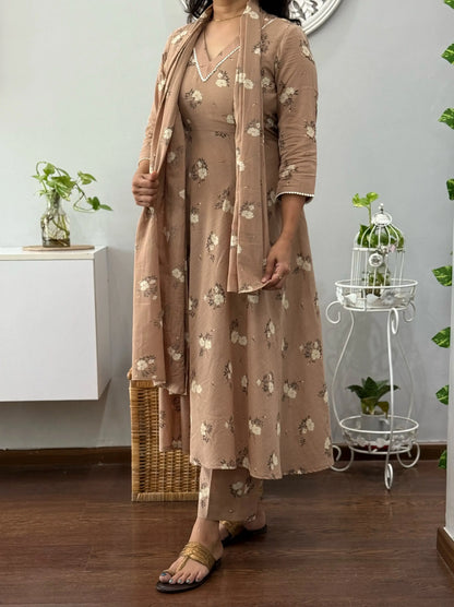 Dhani A Line Co ord Set With Stole 2