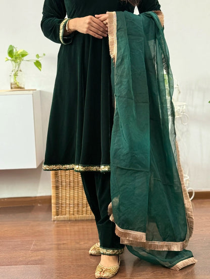 Utsav Winter Velvet Anarkali Suit 3