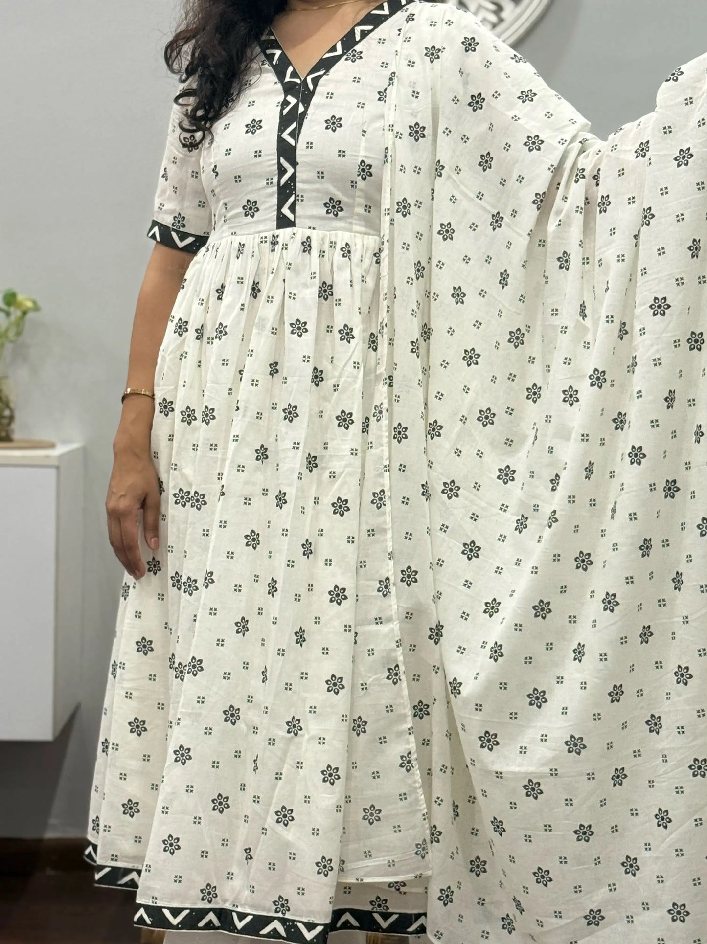 Aarohi Suit Set 3