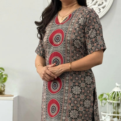 Ajrakh print kurta Black 2
