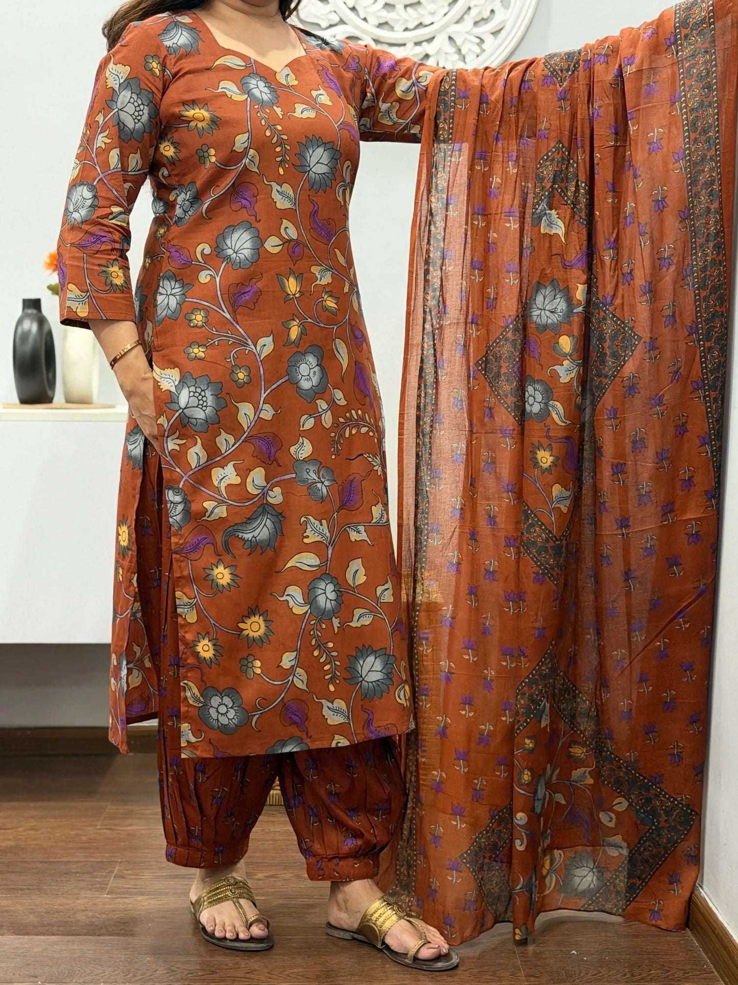 Kusumita Suit Set 2