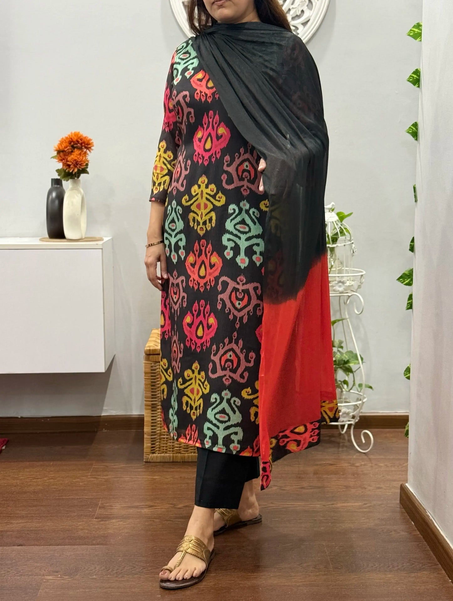Vibrant Abstract Suit Set 3