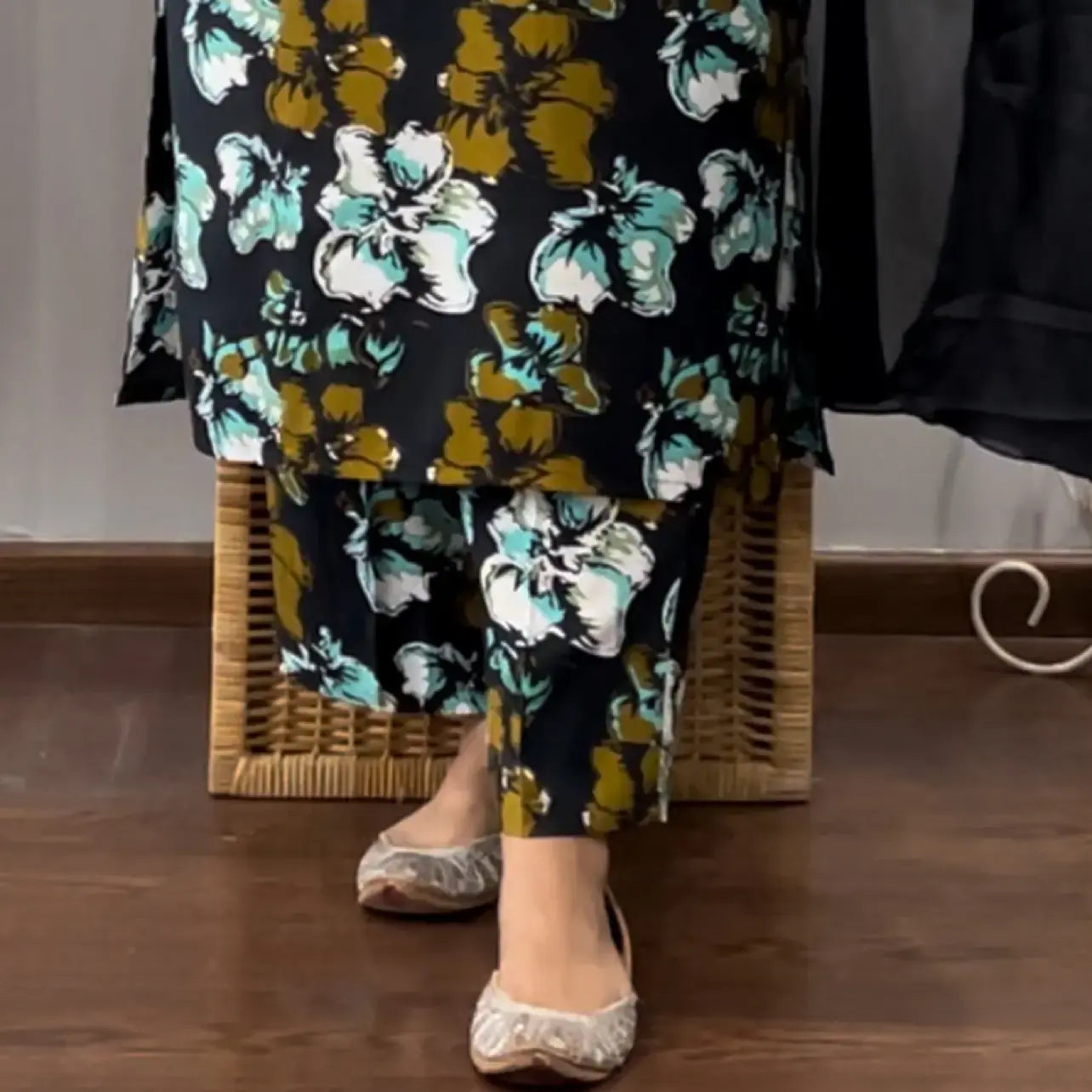 Black Burst Floral Suit Set 2