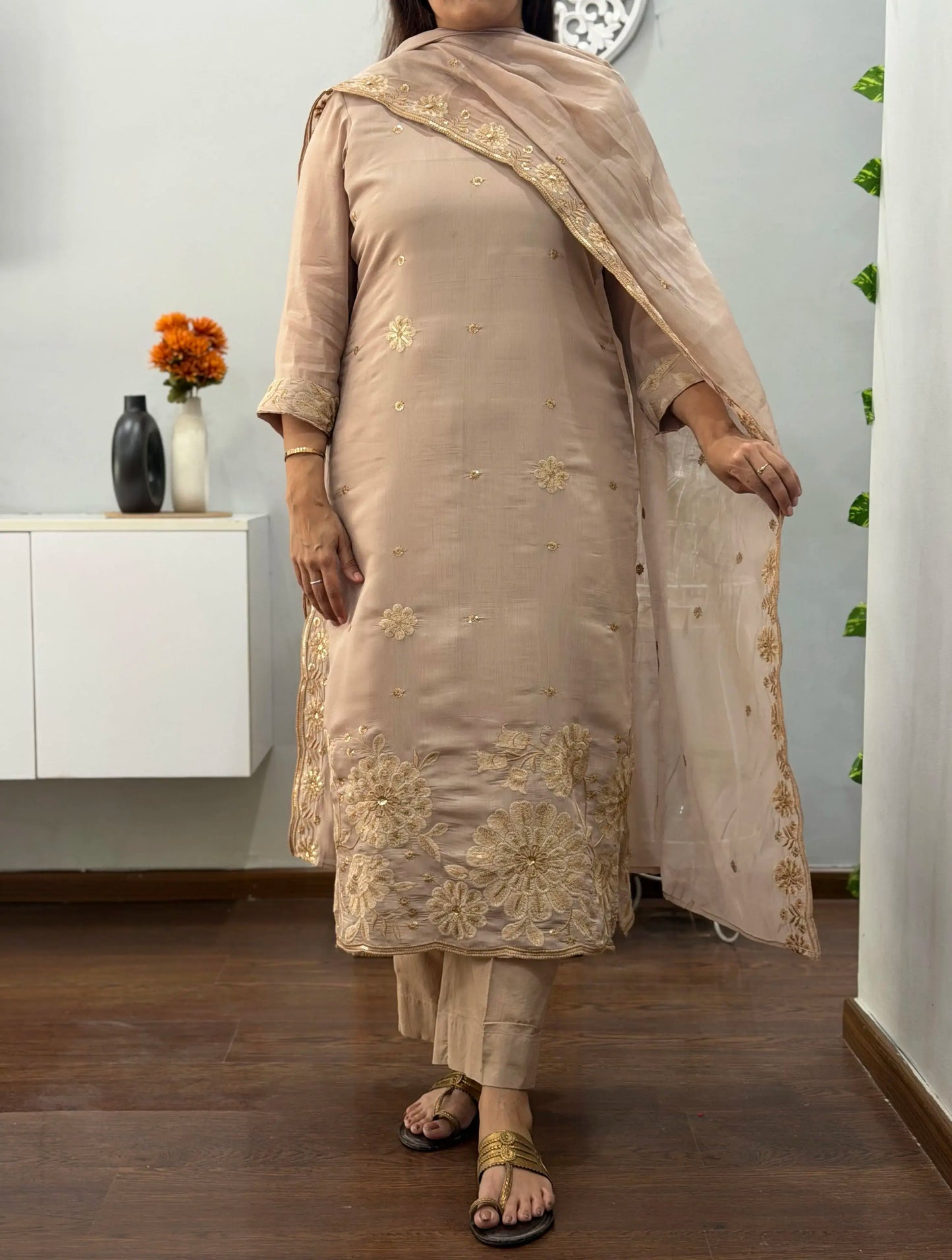 Swati Suit Set