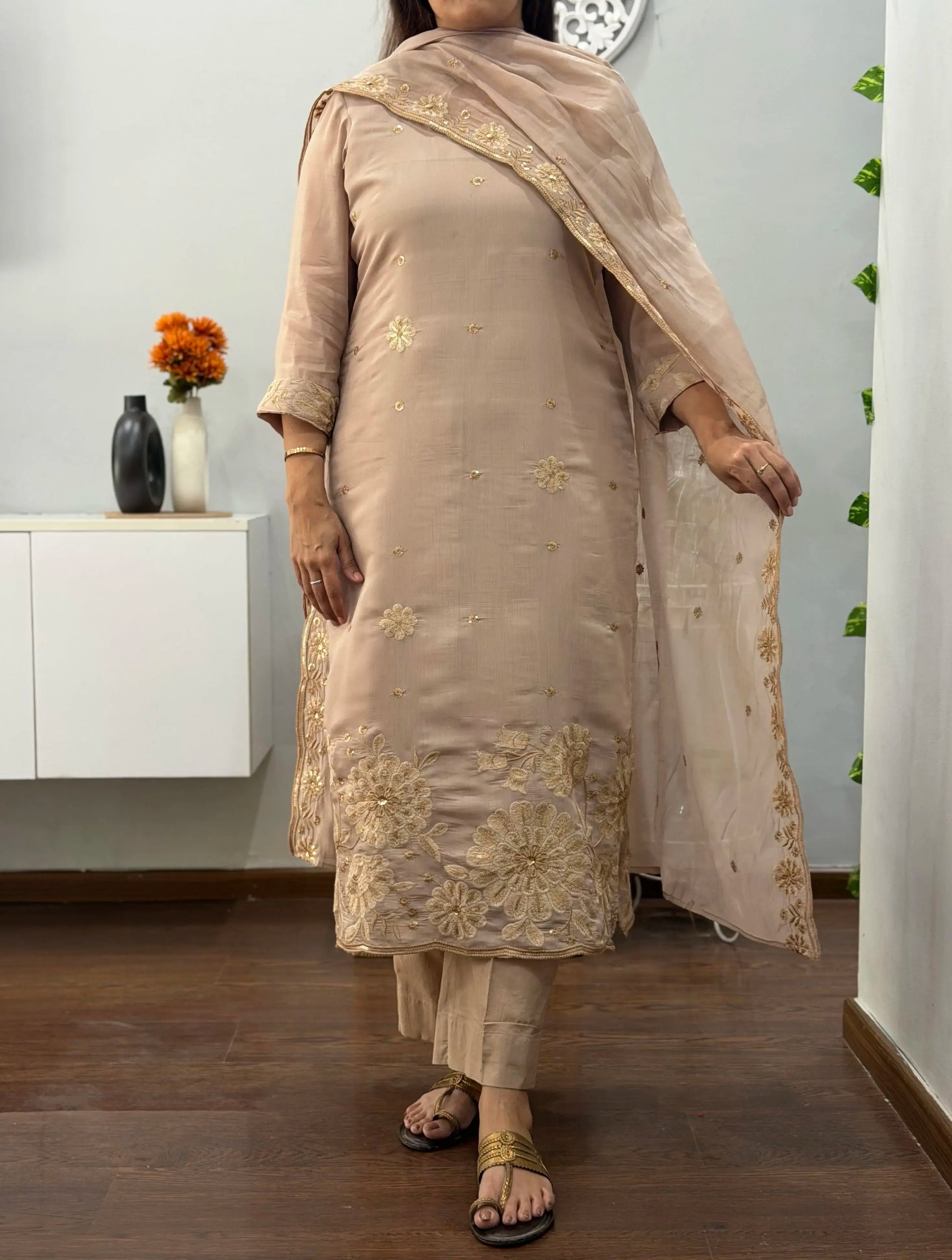 Swati Suit Set