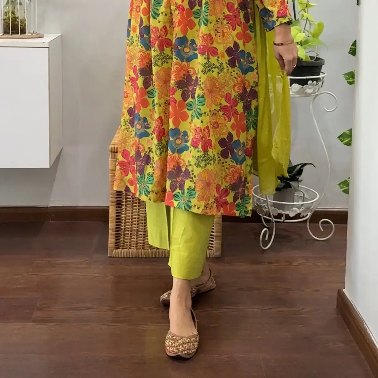 Mia Alia Cut Suit Set 2