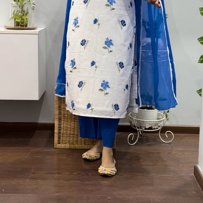 Blue butta embroidery suit 2