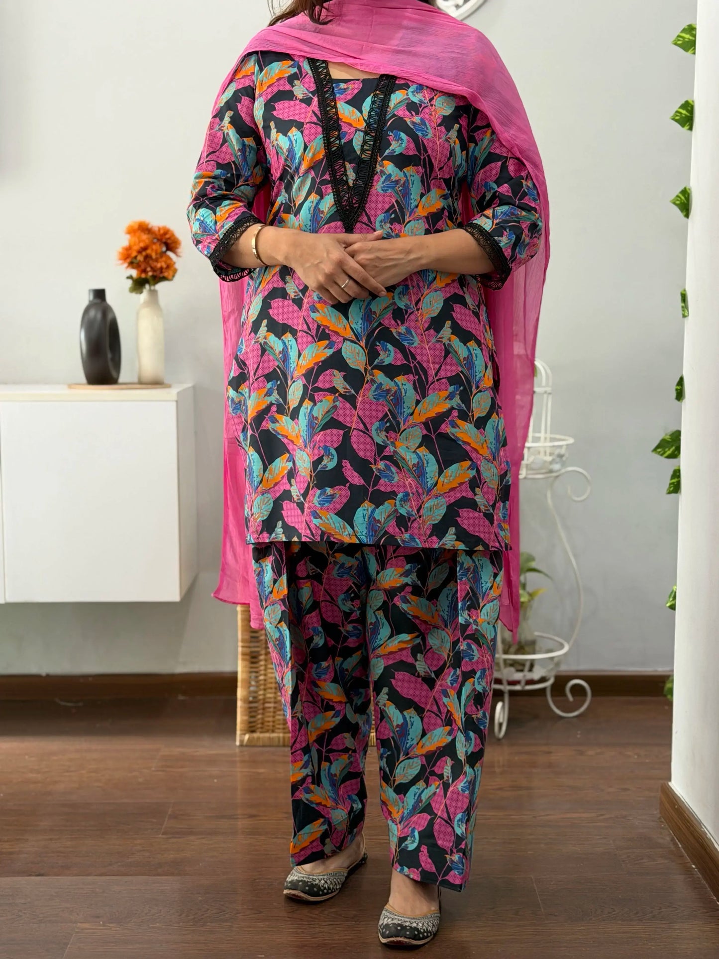 Shaila Suit Set With Farshi Salwar 3