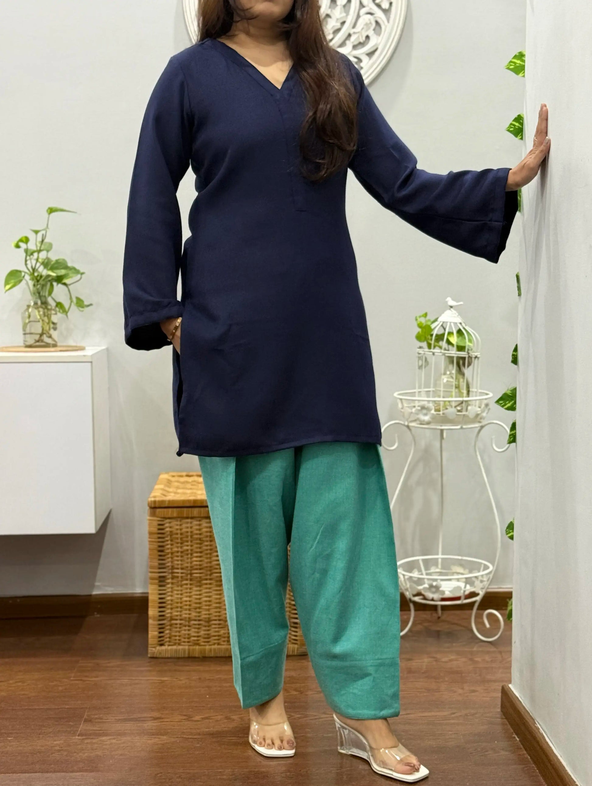 Aleesa Winter Farshi Salwar Kurta Set 2