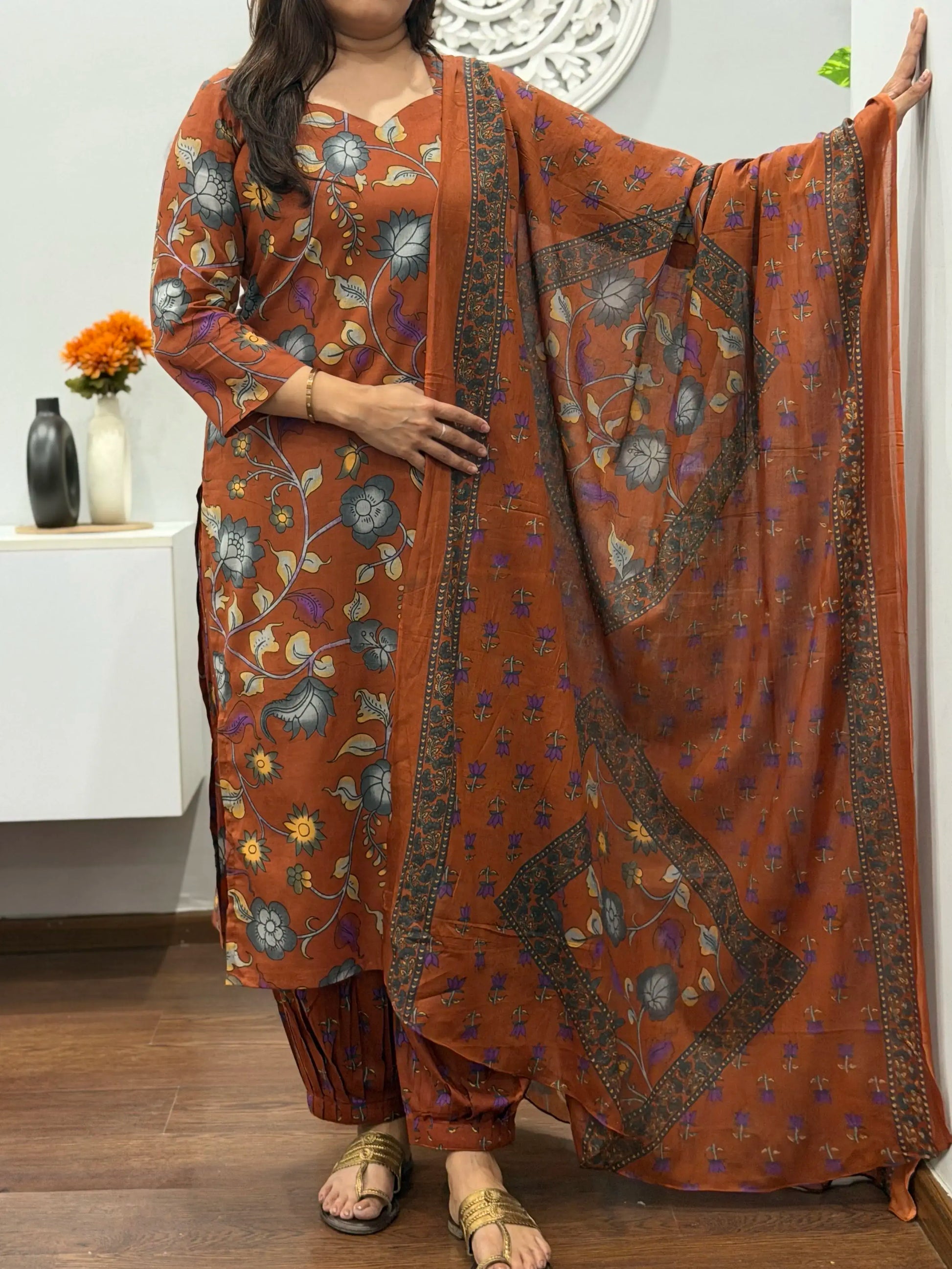 Kusumita Suit Set 3