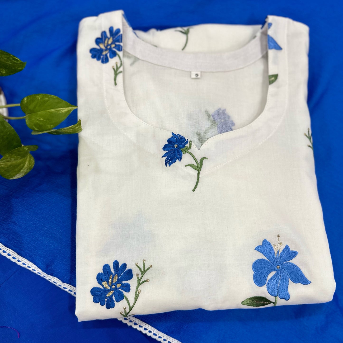 Blue butta embroidery suit 3